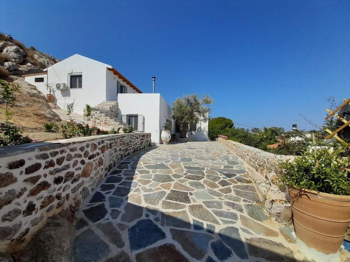 Villa Simantiri Pombia Extérieur photo